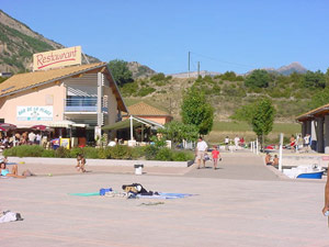 Petite place provençale